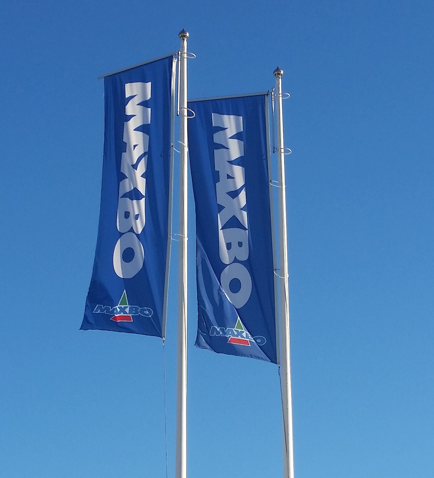 Flagg og Beachflagg – Crossmark AS